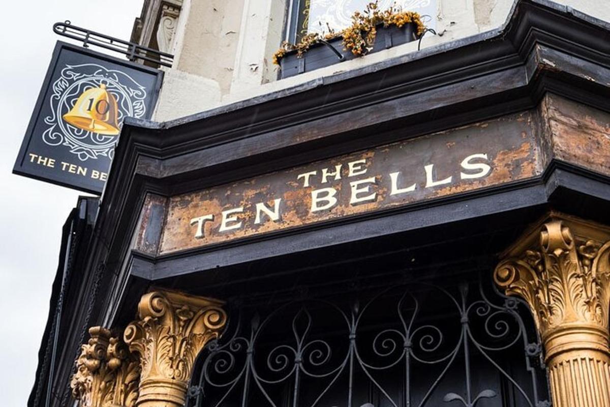 Self-Guided Audio Tour-Behind the shadow of evil: Jack the Ripper