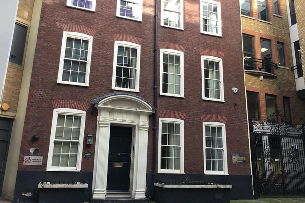Charles Dickens Private Walking Tour