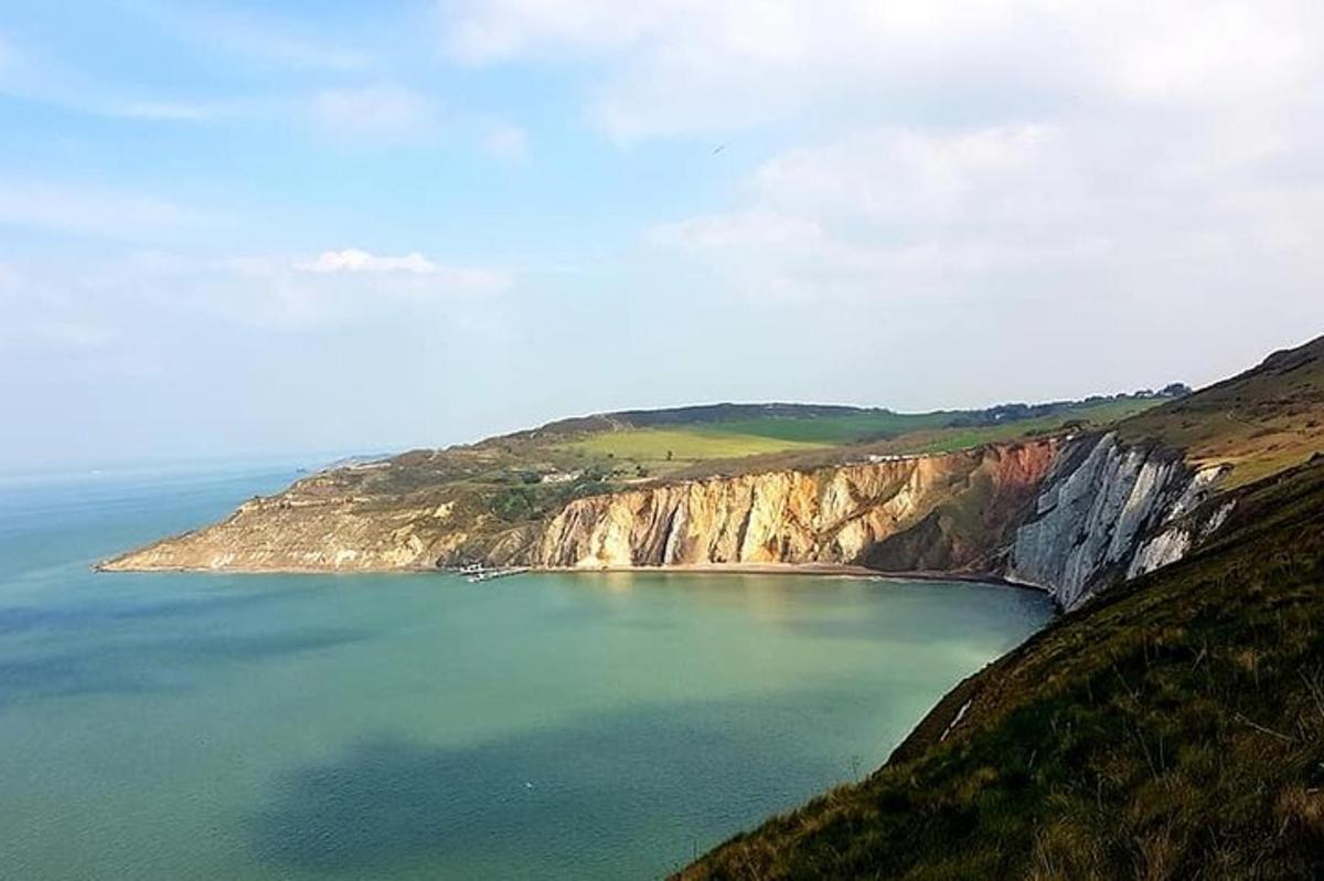Isle of Wight Full-Day Private Tour from London
