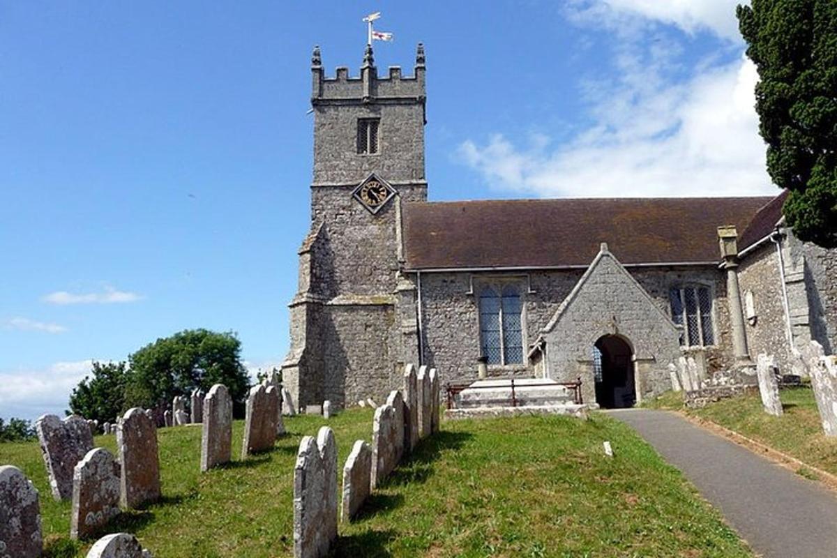 Isle of Wight Full-Day Private Tour from London