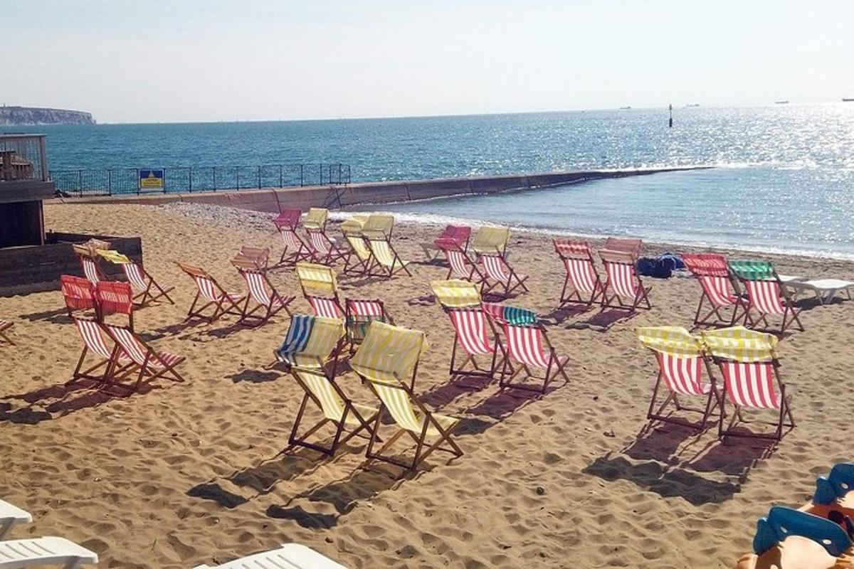 Isle of Wight Full-Day Private Tour from London