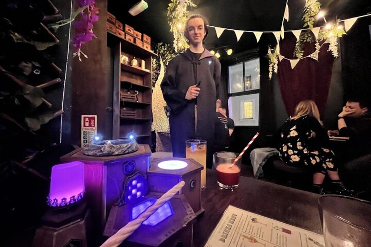 The Best Harry Potter Walking Tour & Potion Making Class