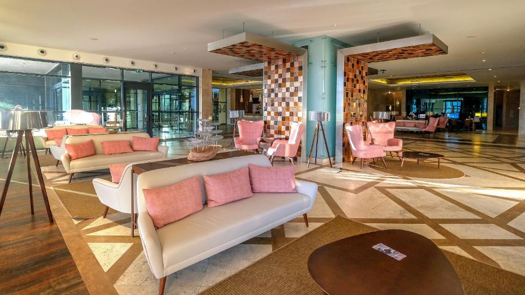 7 nights Portugal bed and breakfast (Real Marina Hotel & Spa) flights included