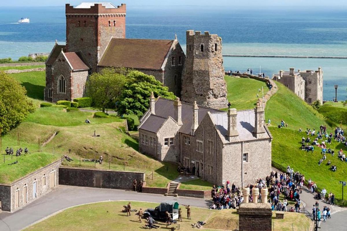 Canterbury Cathedral, Dover Castle & White Cliffs Guided Day Tour from London