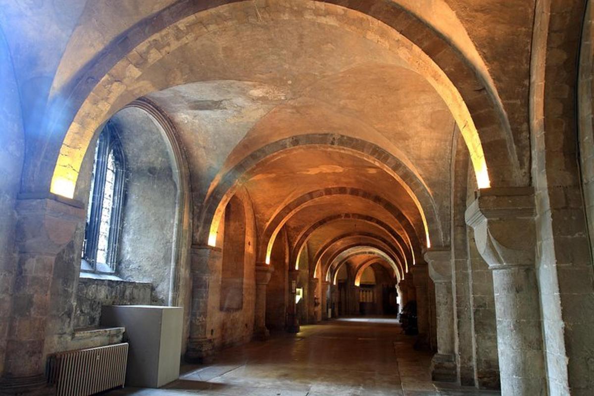 Canterbury Cathedral, Dover Castle & White Cliffs Guided Day Tour from London