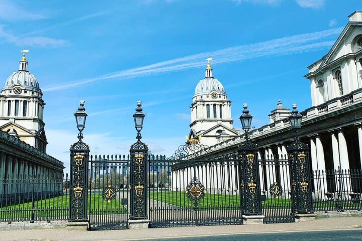 Full-Day Royal and Maritime Greenwich Tour including Lunch