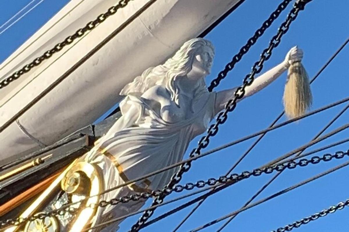 Full-Day Royal and Maritime Greenwich Tour including Lunch