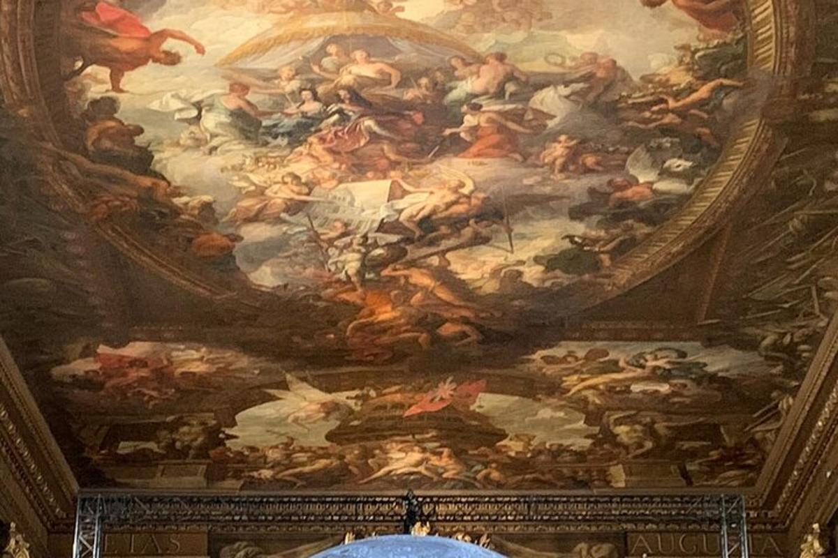 Full-Day Royal and Maritime Greenwich Tour including Lunch