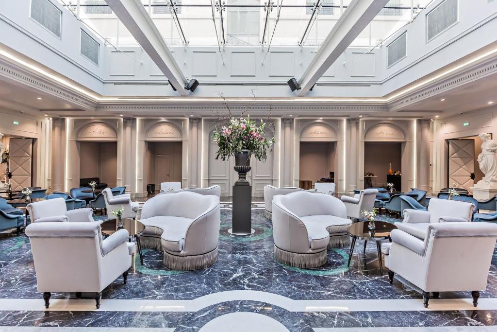 7 nights France bed and breakfast (Boscolo Lyon Hotel & Spa) flights included