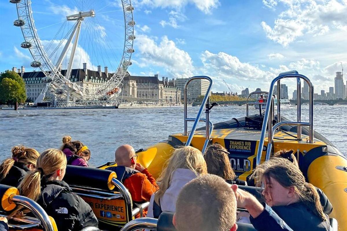 PRIVATE HIRE SPEEDBOAT 'THAMES BARRIER EXPERIENCE - 70 minutes from Embankment