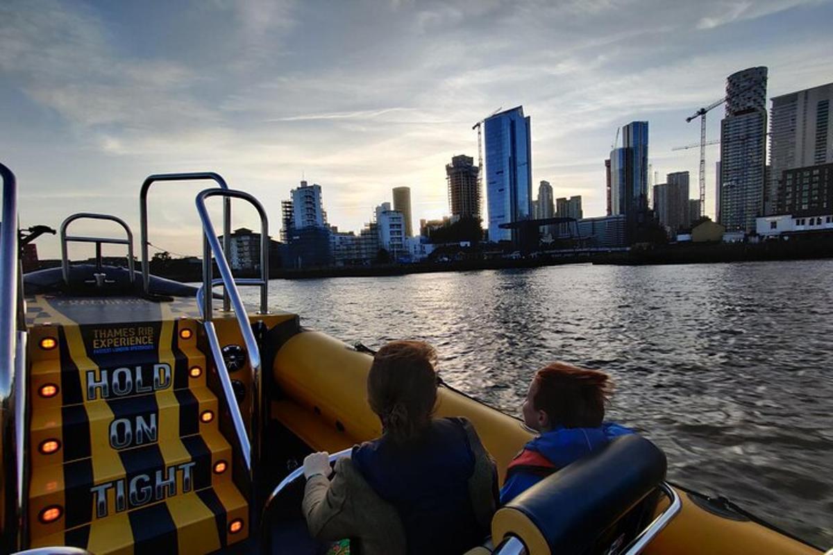 PRIVATE HIRE SPEEDBOAT 'THAMES BARRIER EXPERIENCE - 70 minutes from Embankment