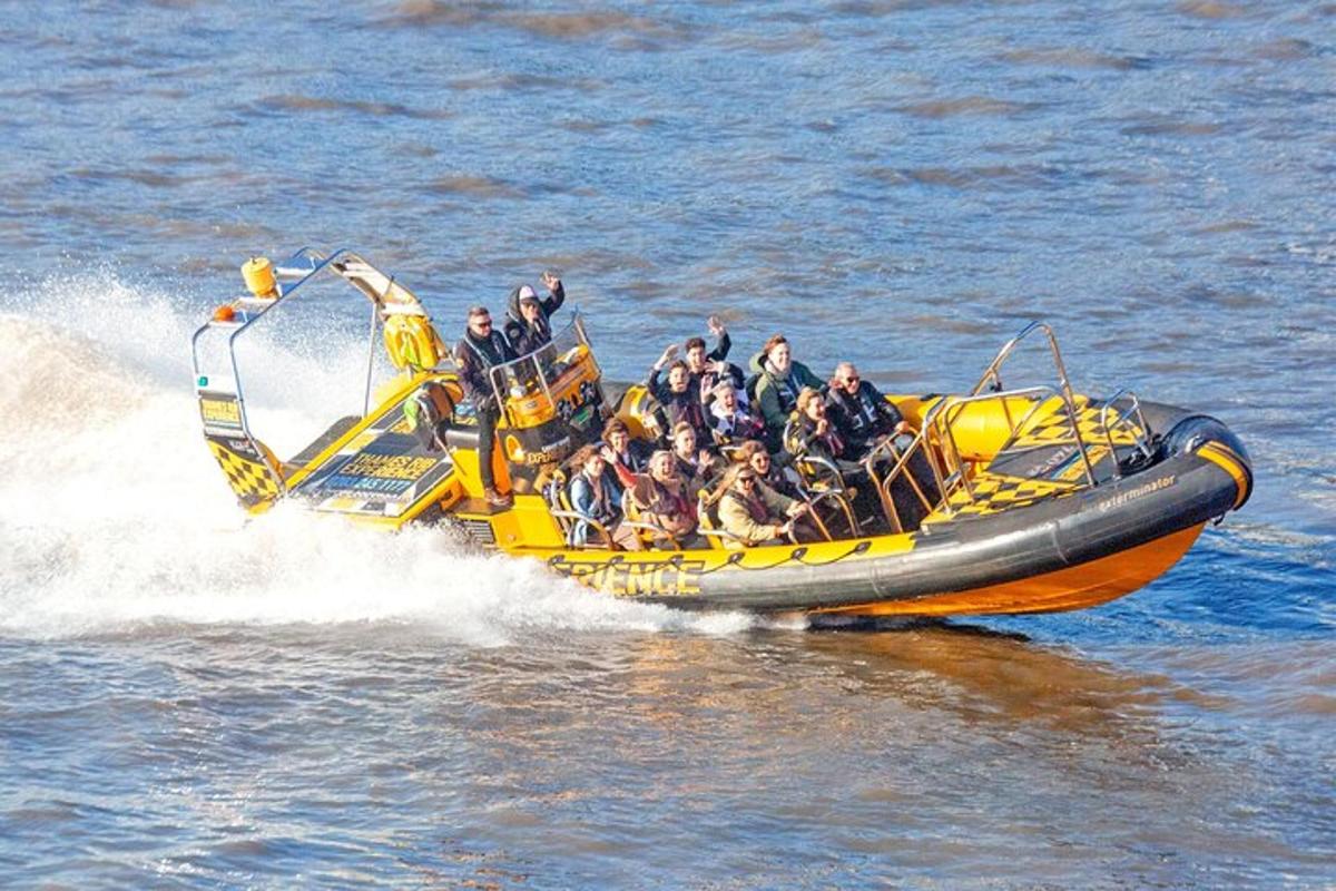 PRIVATE HIRE SPEEDBOAT 'THAMES BARRIER EXPERIENCE - 70 minutes from Embankment