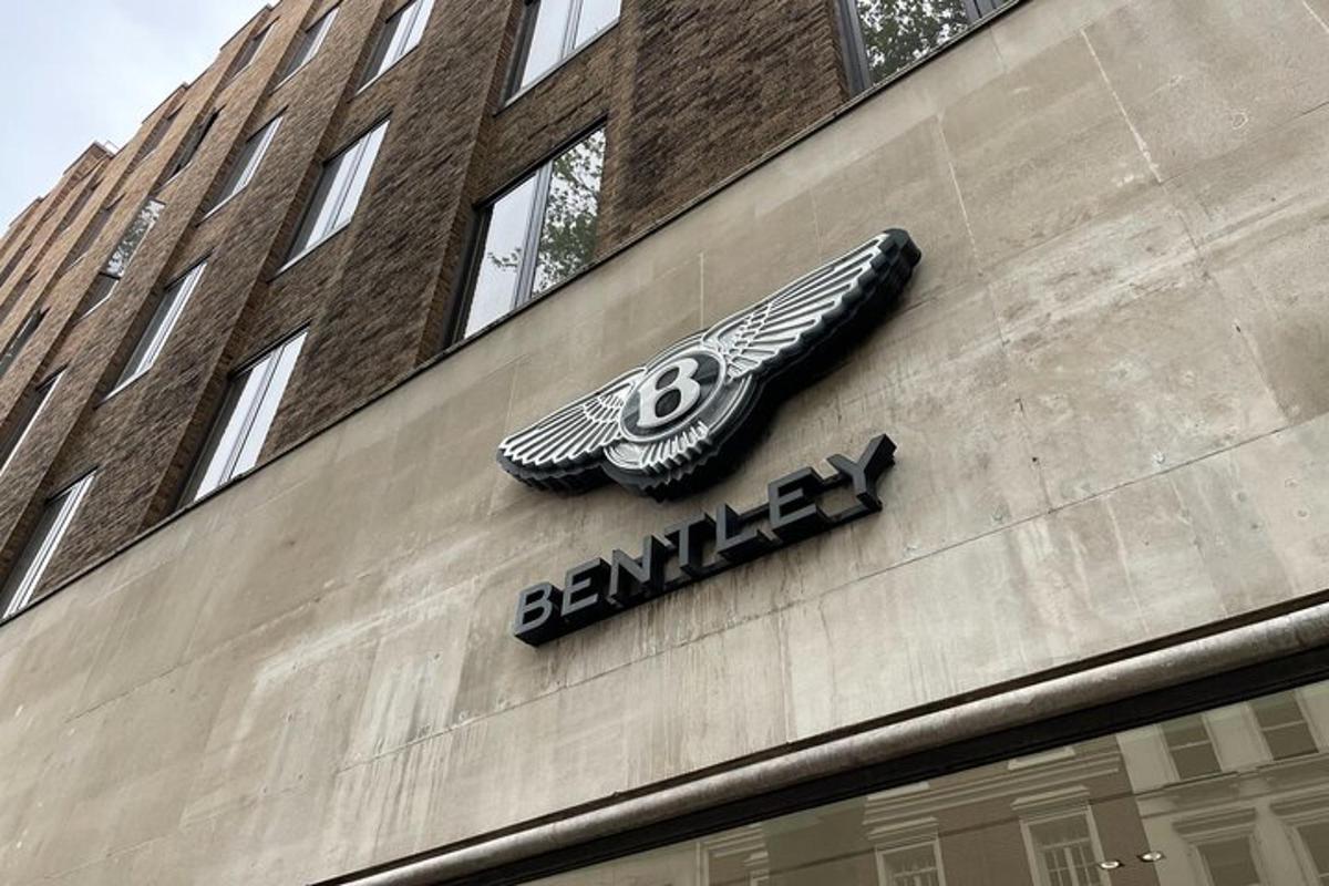 Private Walking Tour of the real James Bond's Mayfair