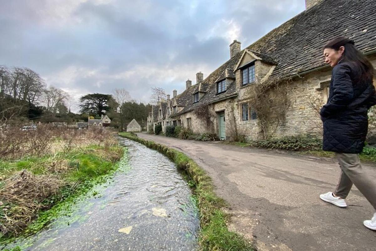 Two-course Cotswolds Lunch and Guided Tour