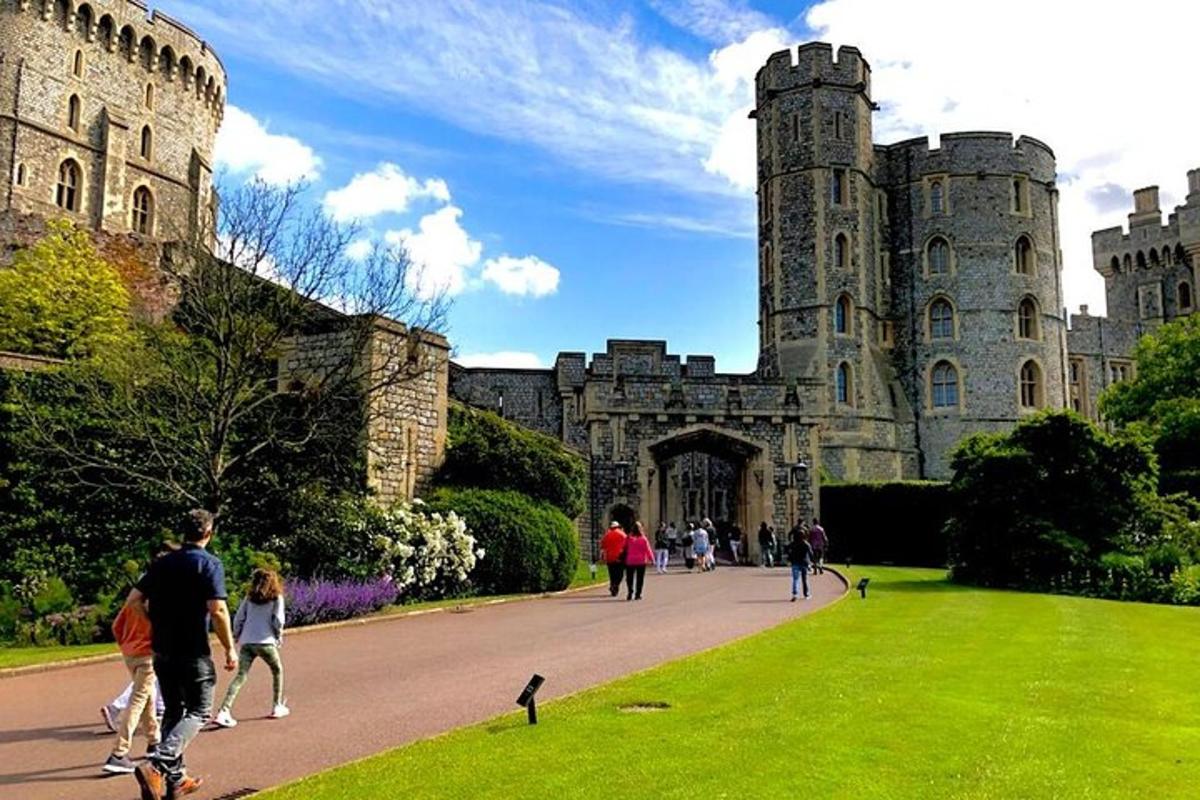 Windsor Castle Tour with Lunch