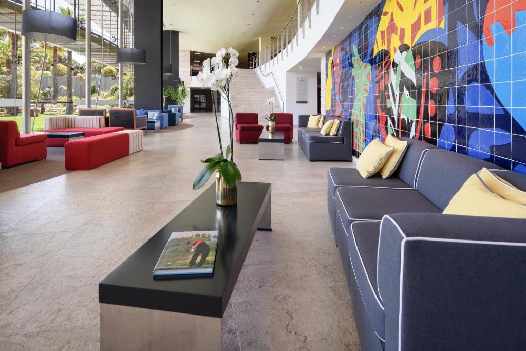 7 nights Portugal bed and breakfast (Pestana Vila Sol) flights included