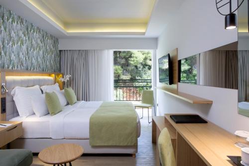 7 nights Greece bed and breakfast (Dolce Attica Riviera) flights included