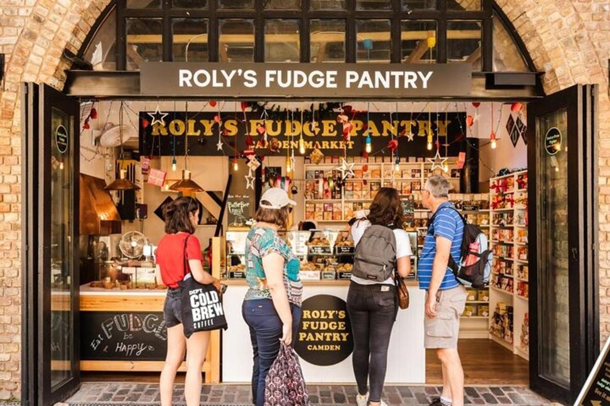 London Private Layover Tour with a Local Guide Tailored to Your Interests