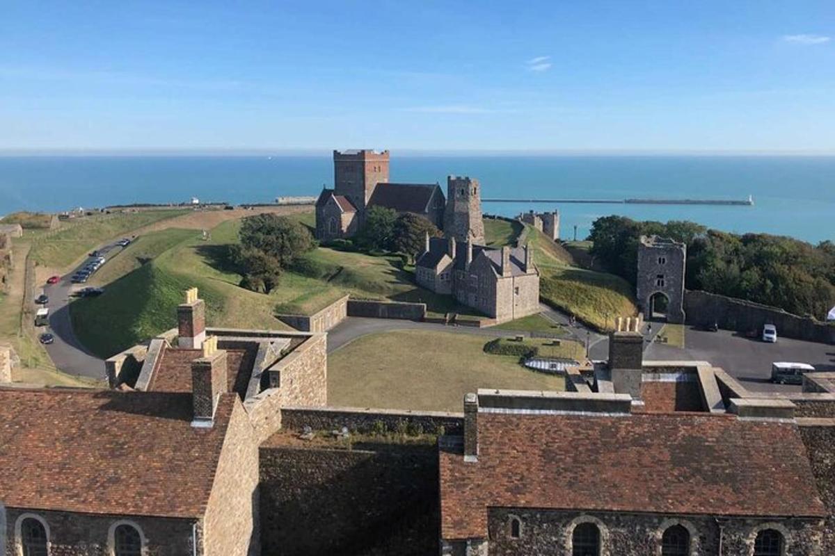 Canterbury Cathedral, Dover Castle & White Cliffs Guided Day Tour from London