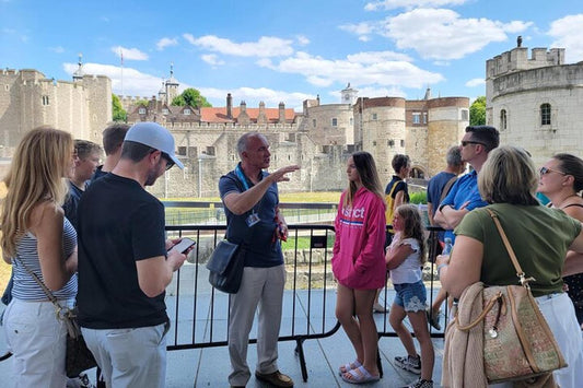 Tower of London with Beefeater Meet and Greet