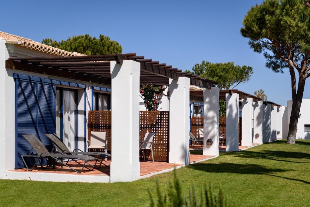 7 nights Portugal bed and breakfast (Pestana Vila Sol) flights included