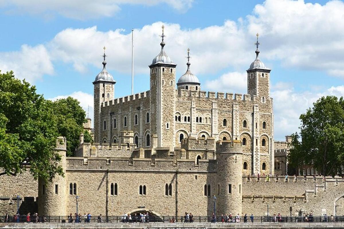 Private Audio Guided Walking Tour in London