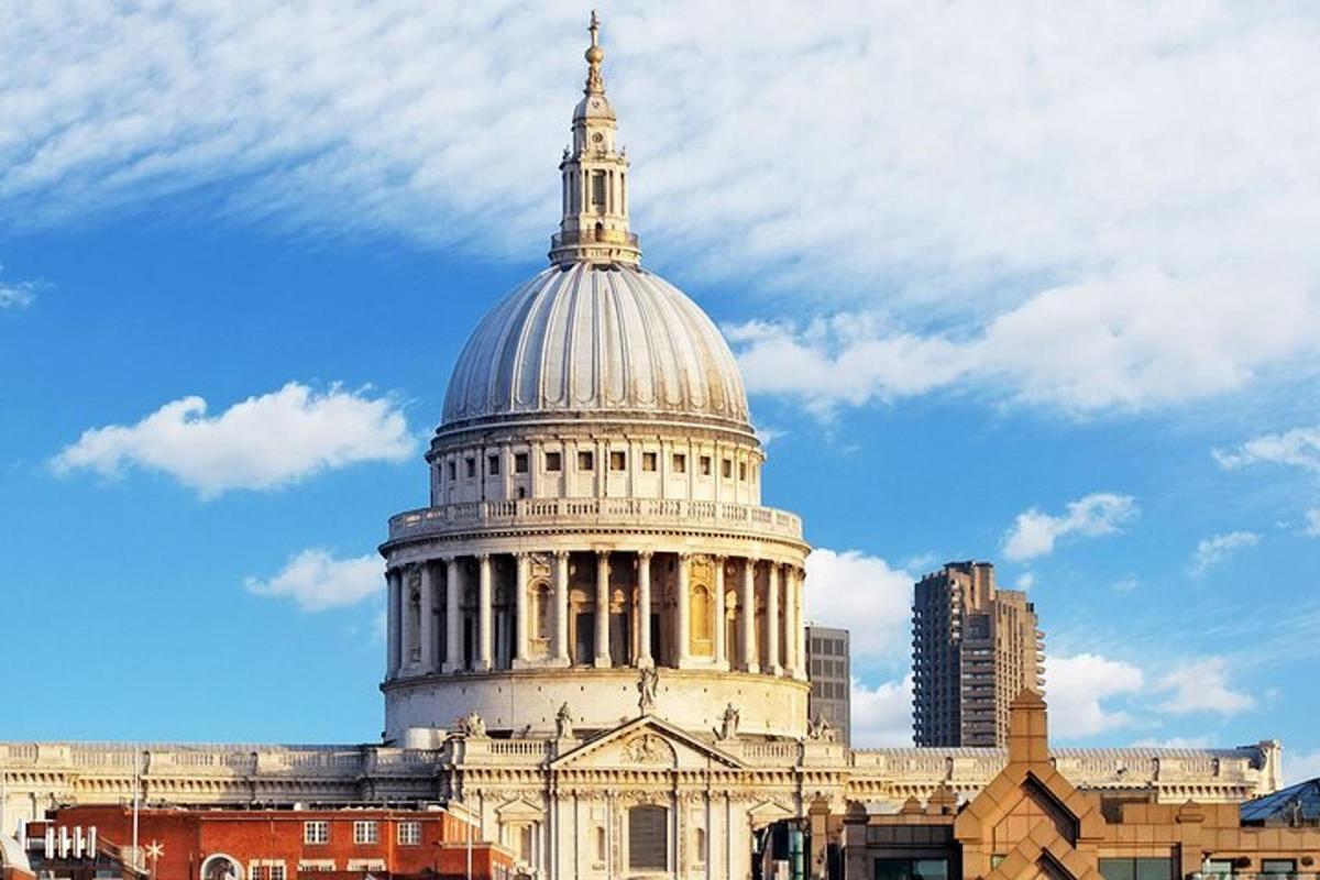 Private Audio Guided Walking Tour in London