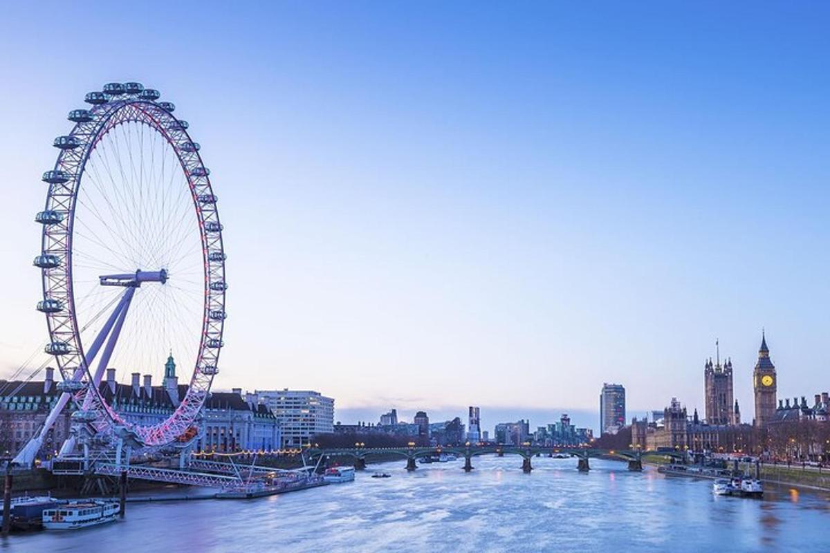 Private Audio Guided Walking Tour in London