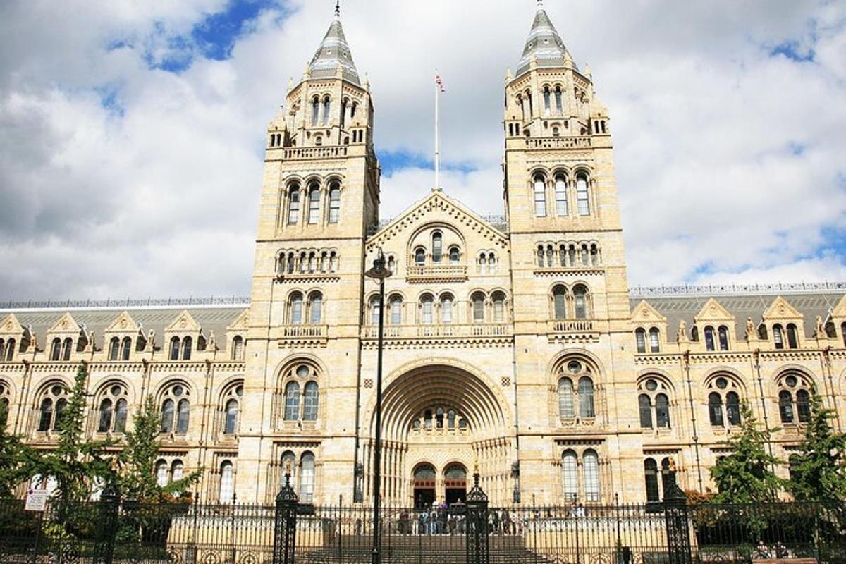 Private Audio Guided Walking Tour in London