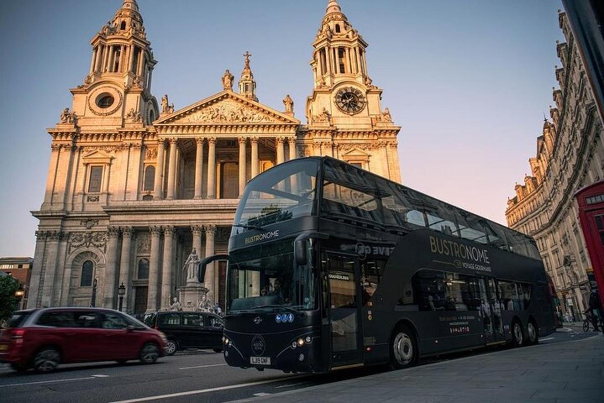 Gourmet 6-course Dinner on luxury London Bus