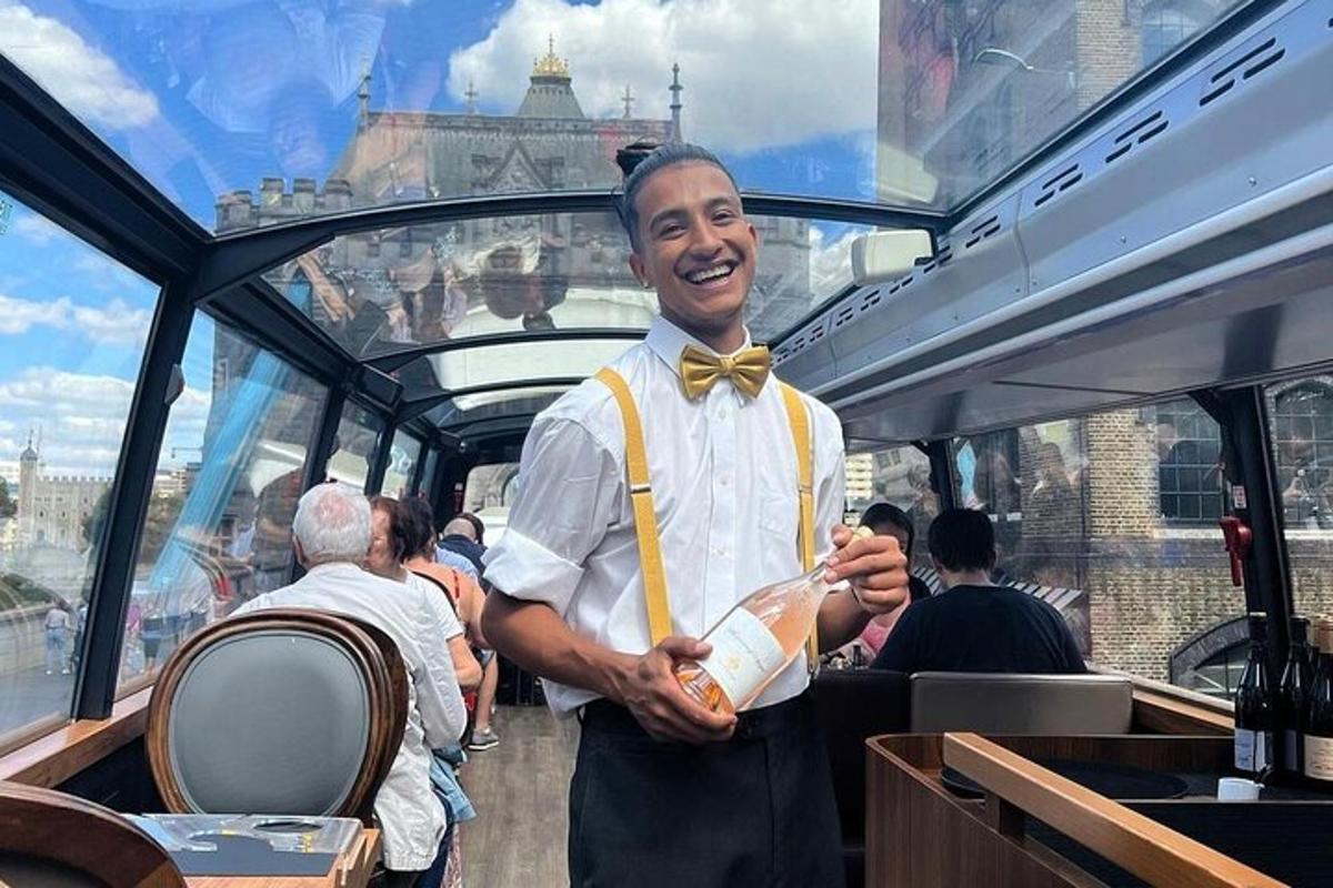 Gourmet 6-course Dinner on luxury London Bus