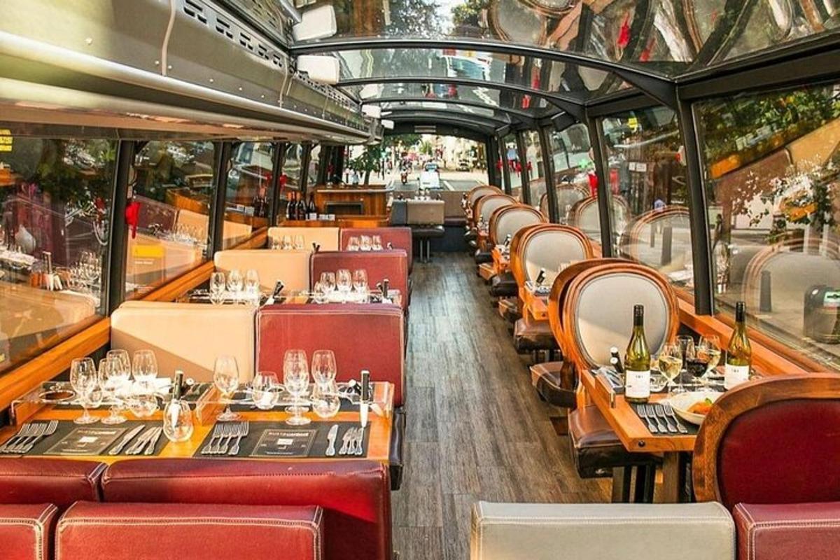Gourmet 6-course Dinner on luxury London Bus