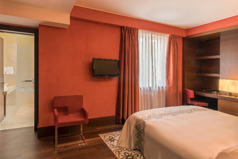 7 nights Italy bed and breakfast (Risorgimento Resort) flights included
