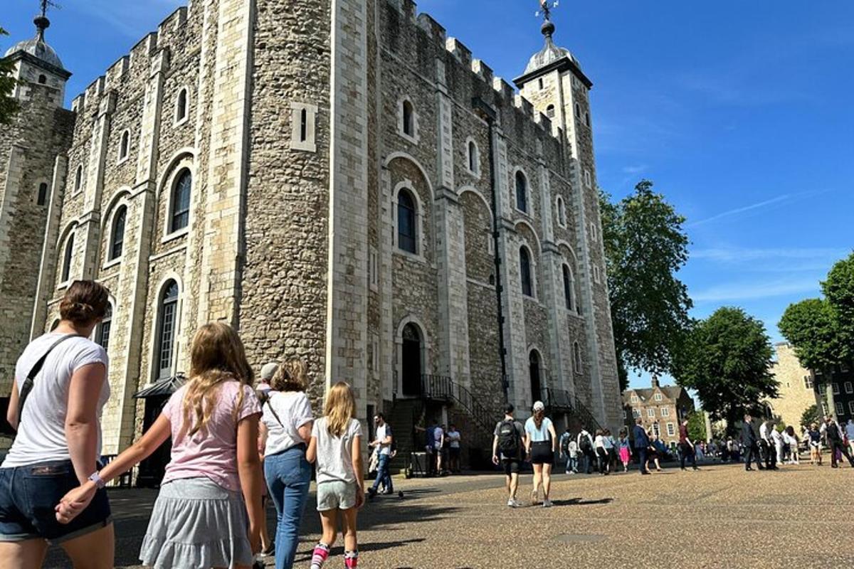 Kid-Friendly Tour Tower of London and Tower Bridge Entry