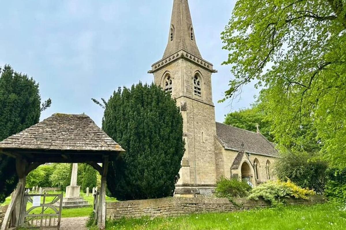 Private Full Day Cotswolds Tour From London
