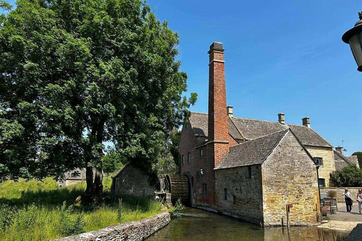 Private Full Day Cotswolds Tour From London