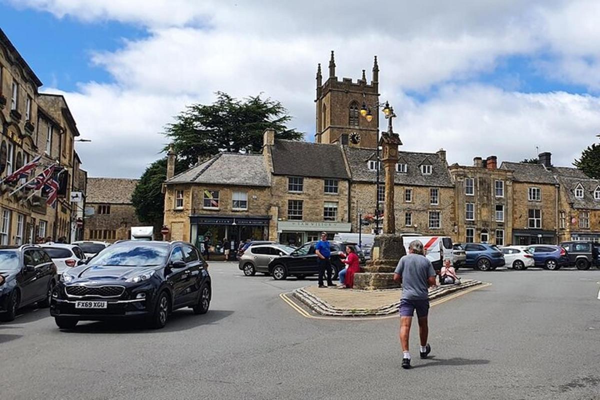 Private Full Day Cotswolds Tour From London