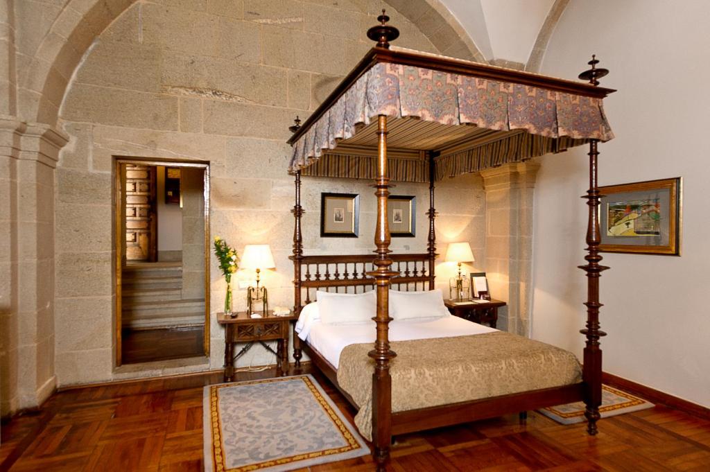 2 nights Spain bed and breakfast (Parador de Santiago de Compostela) flights included