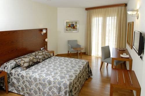 7 nights Spain bed and breakfast (El Trebol) flights included