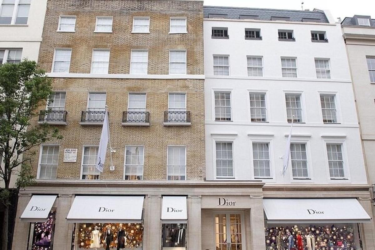 Personalised Shopping Tour in London with Expert Fashion Stylist