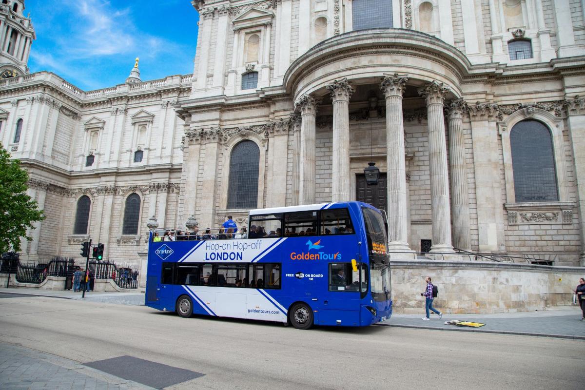 Open-top London Bus Tour with Guide
