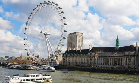 Thames Afternoon Tea & Sightseeing Cruise