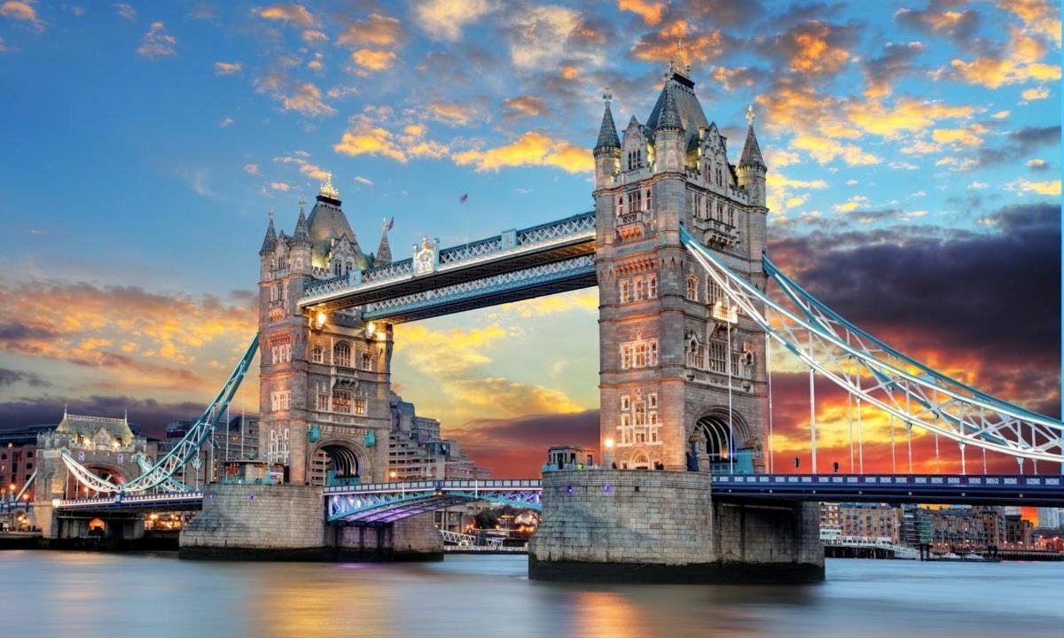 River Thames Lunch Cruise