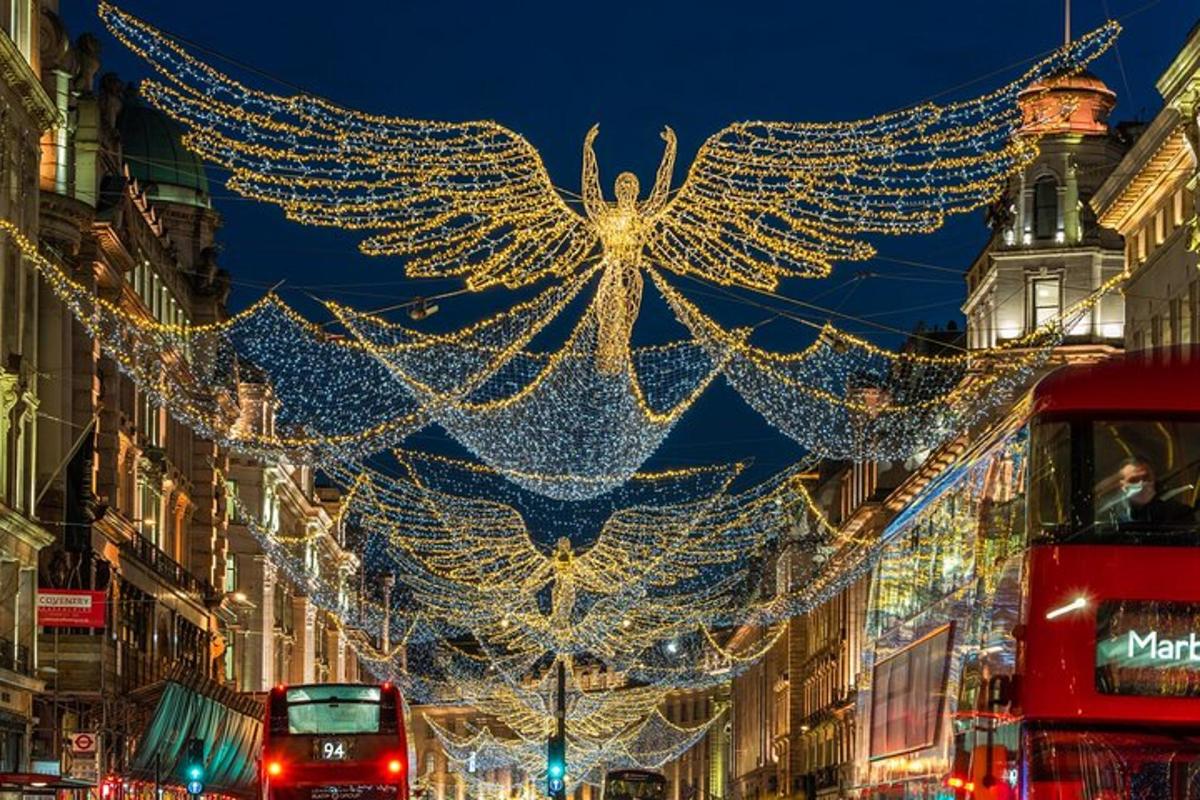 Christmas Lights tour by Heritage bus