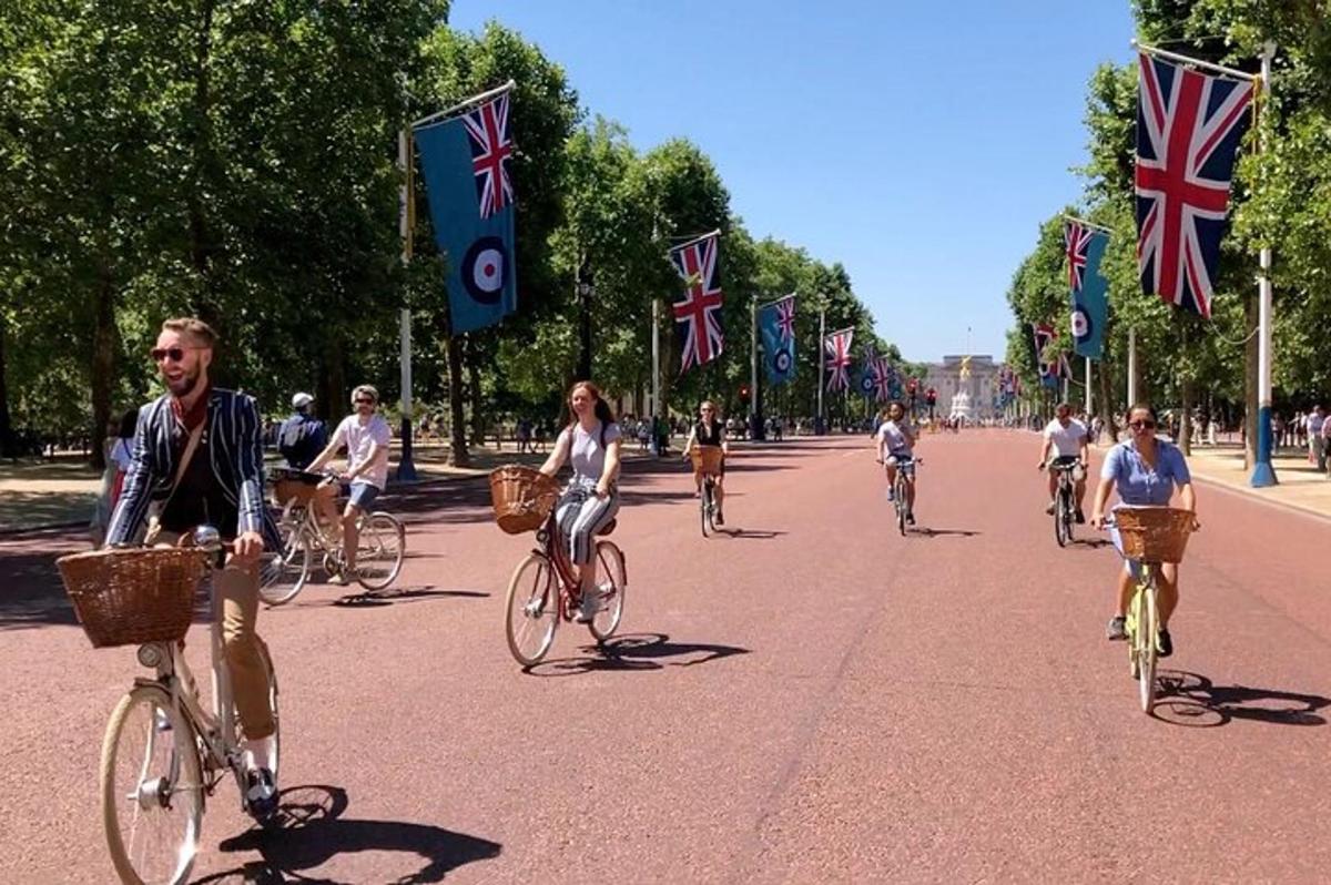 Half Day Private Landmarks and Gems Tour in London