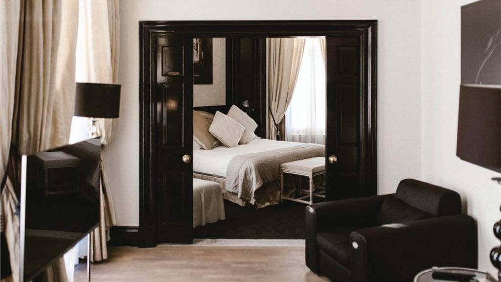7 nights Amsterdam bed and breakfast (InterContinental Amstel Amsterdam, an IHG Hotel) flights included