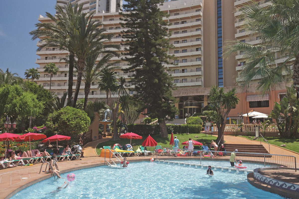 7 nights Spain bed and breakfast (Hotel Benidorm East by Pierre & Vacances) flights included