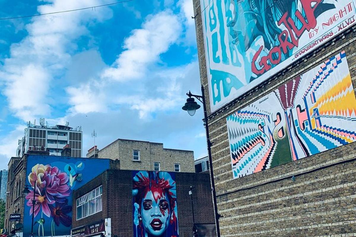 Shakespeare and Shoreditch Promenade Walking Tour in London