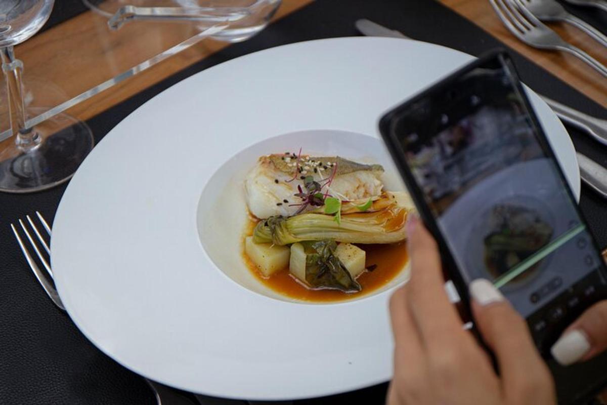 Luxury 6 Course Bus Dining Experience Through London