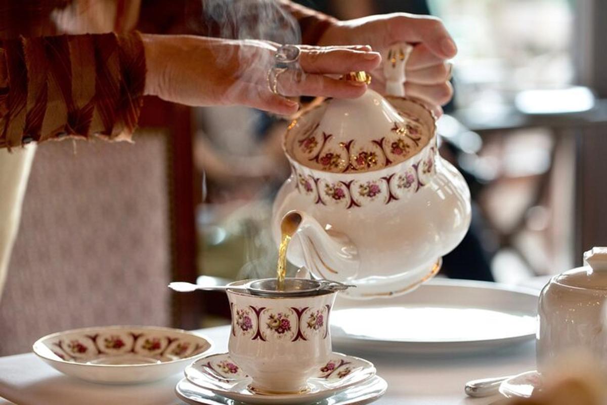 Guided Afternoon Tea, Fast-Track Kensington Palace